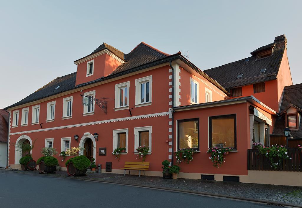 Hotel Gruener Baum Pommersfelden Exteriér fotografie